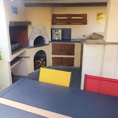 Joli Haut De Villa 3 Chambres Climatise Avec Jacuzzi Marignane Exterior foto